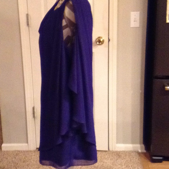Beautifully/flattering formal dress - size 12 - Picture 2 of 7